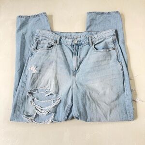 American Eagle Distressed Mom Straight Leg Jean 12